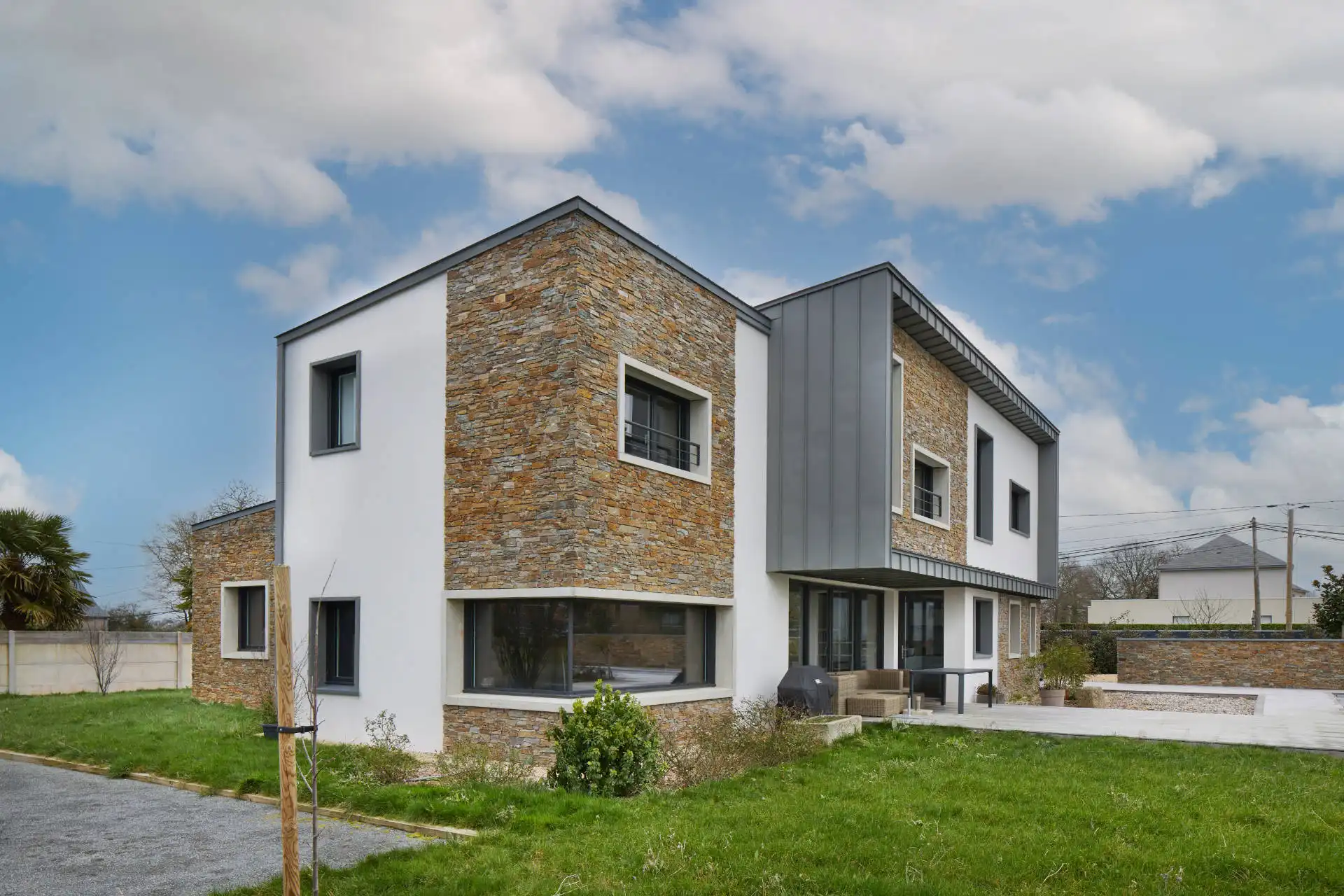 construction maison individuelle 4 chambres avec piscine 2